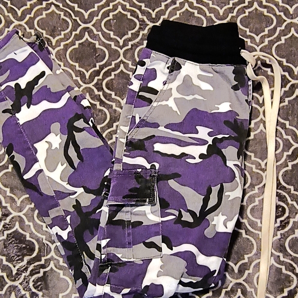 💜 MNML X LA CAMO JOGGERS - Picture 1 of 7